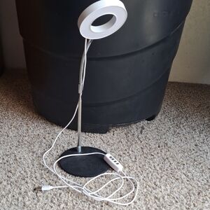 Modern Ring LED Desk Lamp in White and Black